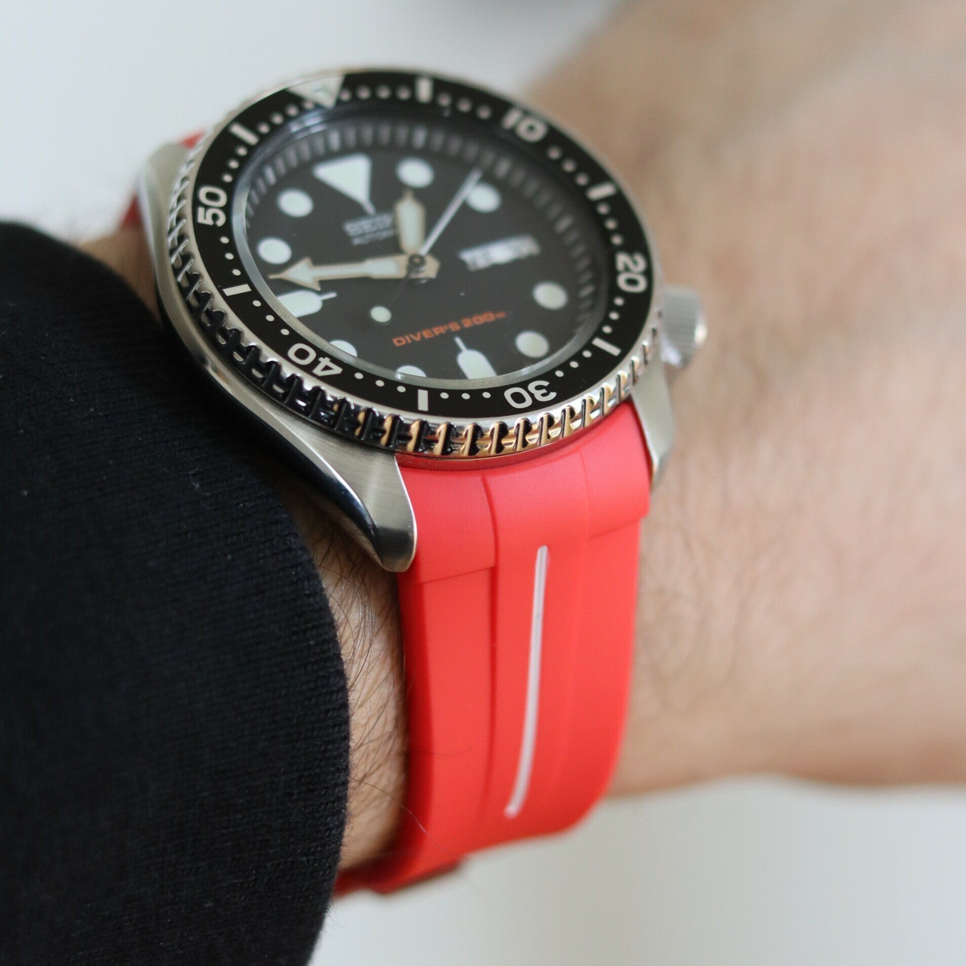 Gummirem Buet 22mm Rød/hvid